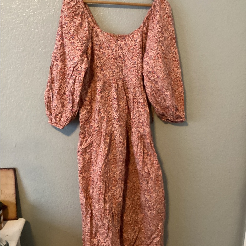Universal Threads Dress - Picture 5 of 7